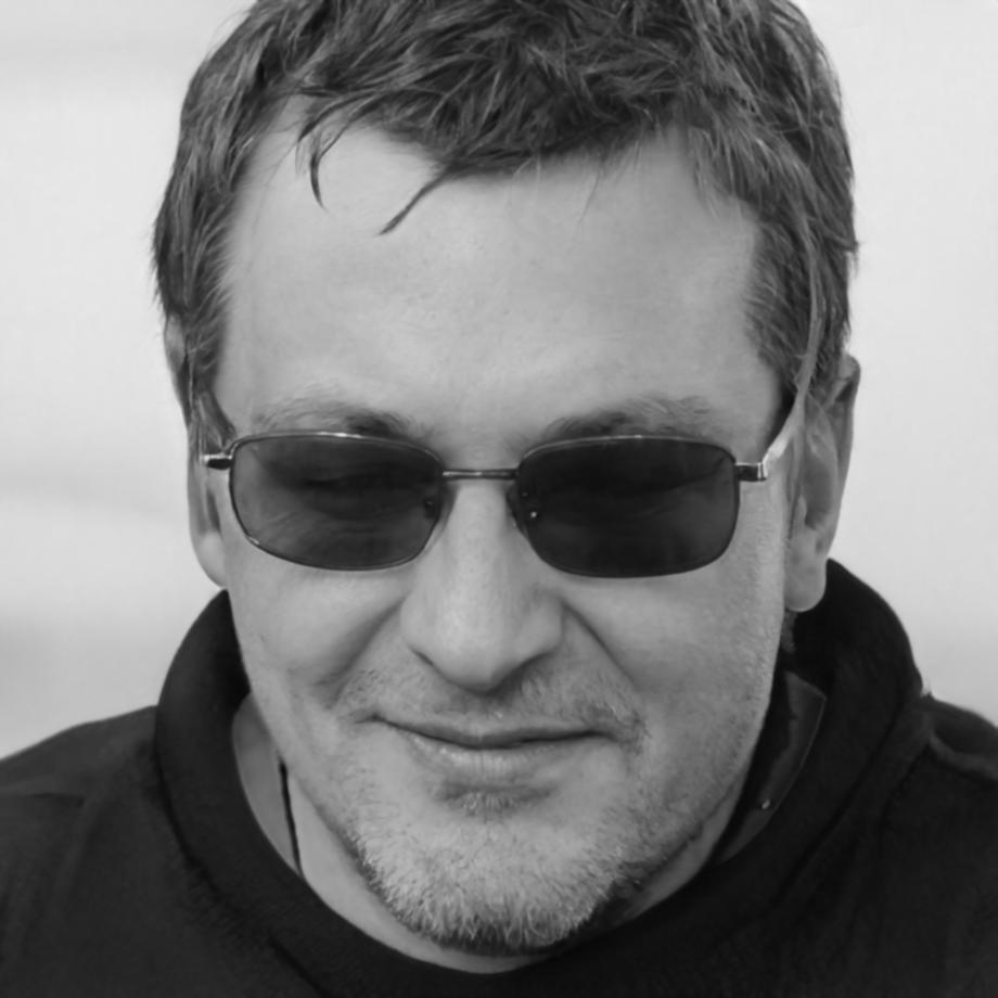 Portrait du fondateur de theorinavex